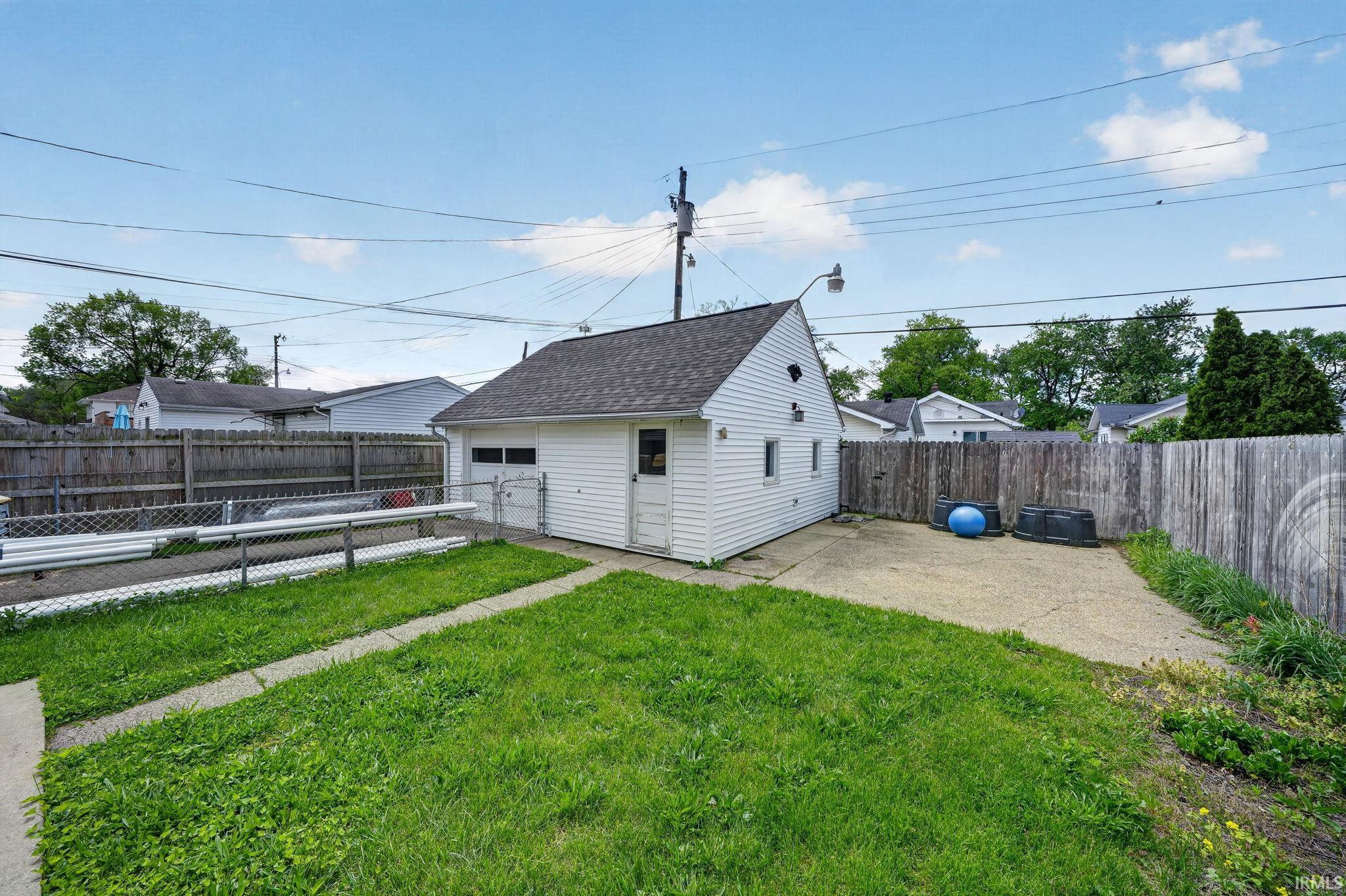 829 S 33rd Street South Bend IN 46615