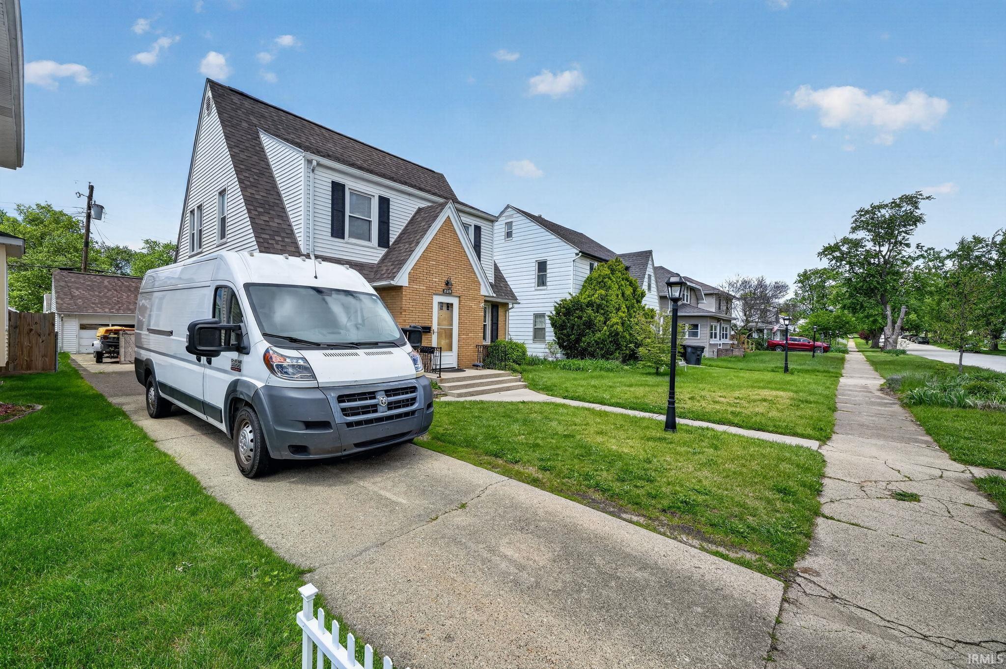 829 S 33rd Street South Bend IN 46615