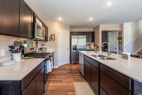 11174 Traders Trace Way Fort Wayne IN 46835
