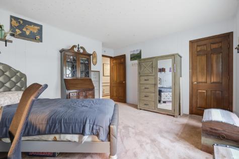 526 W Reade Avenue Upland IN 46989