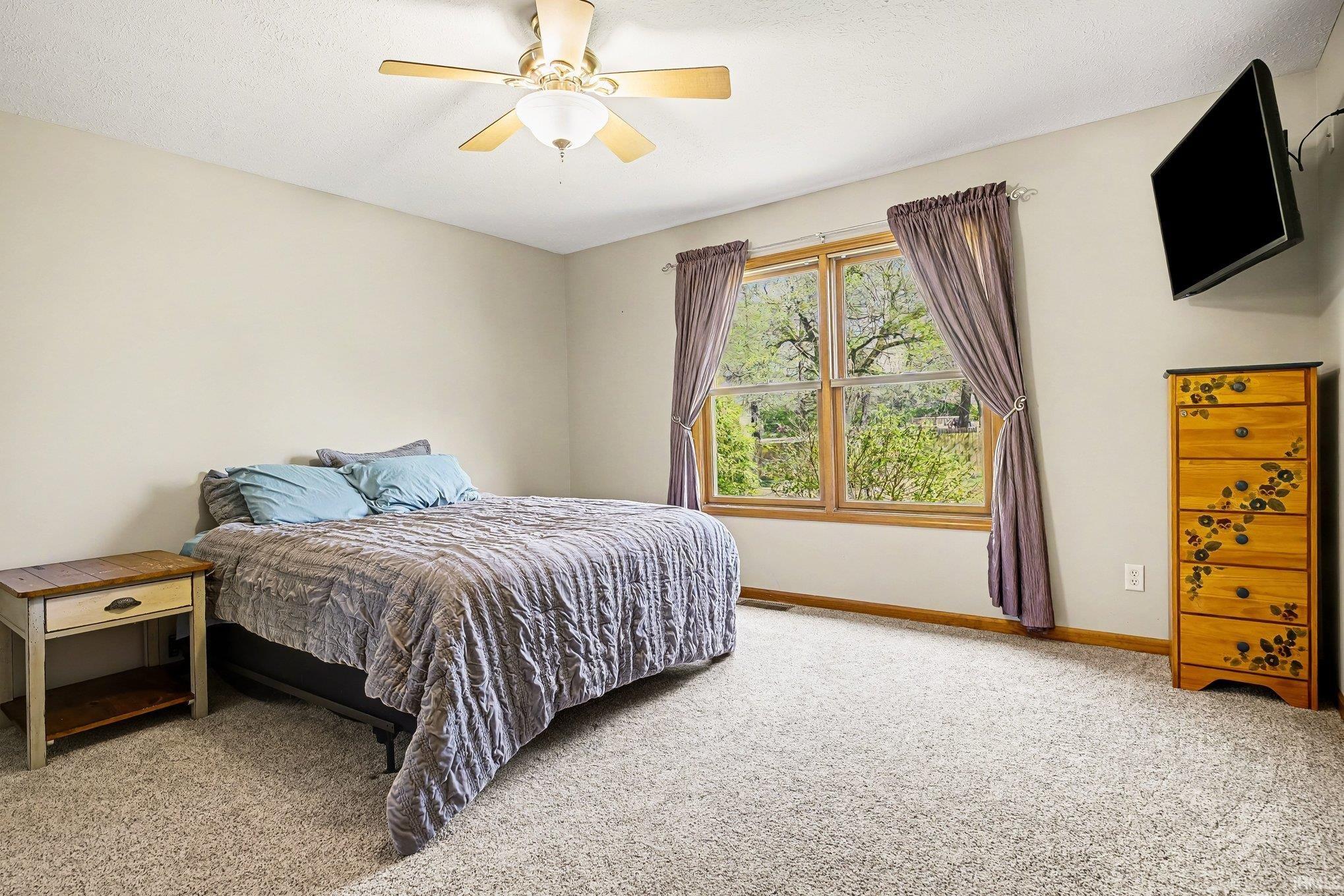 23605 River Drive Goshen IN 46528
