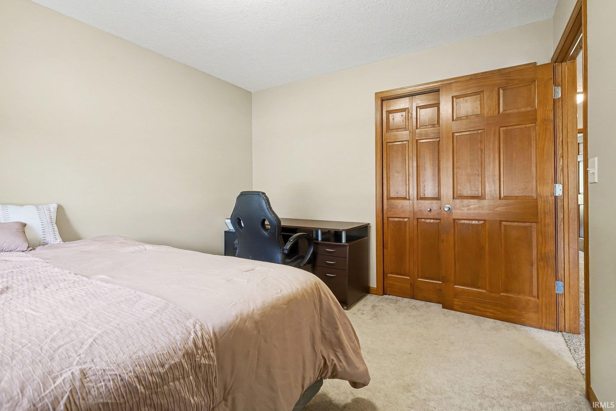 23605 River Drive Goshen IN 46528