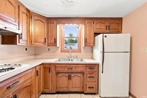 813 N 11th Street Elwood IN 46036