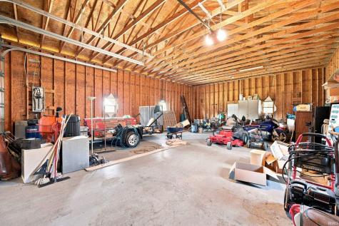 813 N 11th Street Elwood IN 46036