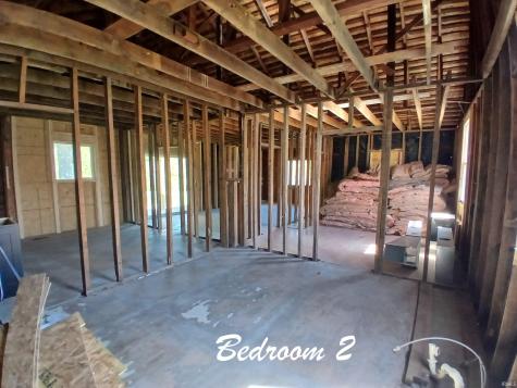 1569 Old Hwy 60 W Mitchell IN 47446