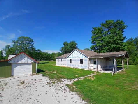 1569 Old Hwy 60 W Mitchell IN 47446