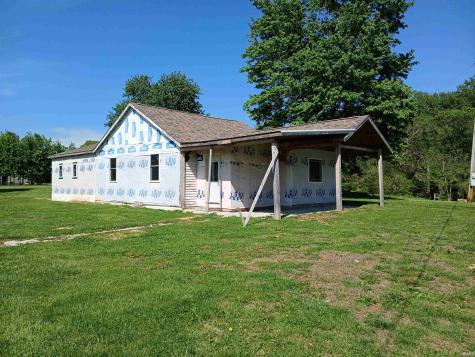 1569 Old Hwy 60 W Mitchell IN 47446