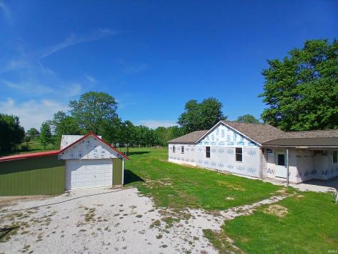 1569 Old Hwy 60 W Mitchell IN 47446