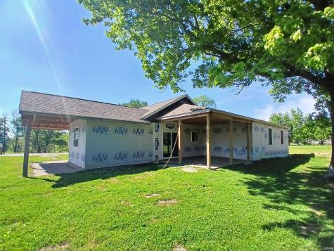 1569 Old Hwy 60 W Mitchell IN 47446