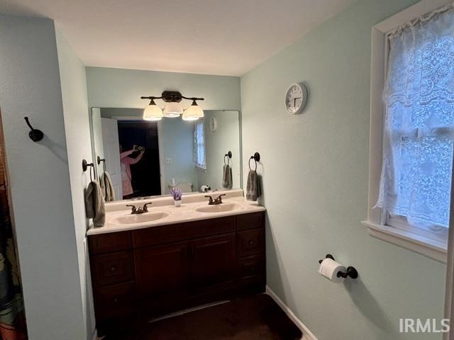 1812 Oakwood Drive Rochester IN 46975