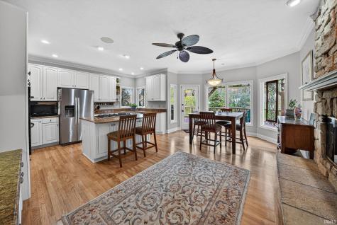 51801 Vance Vista Court South Bend IN 46628