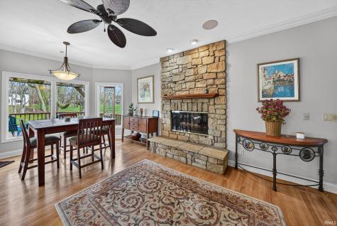 51801 Vance Vista Court South Bend IN 46628
