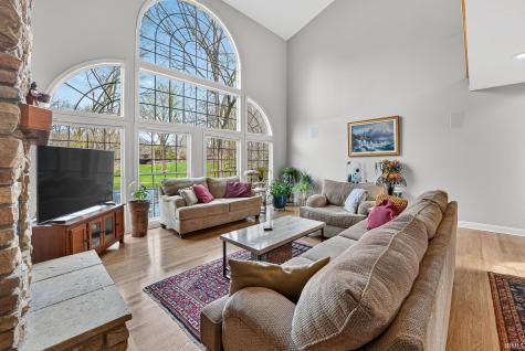 51801 Vance Vista Court South Bend IN 46628