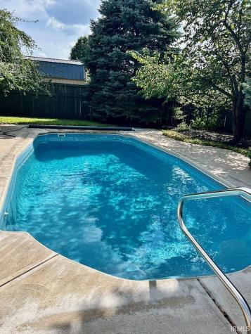 109 Jade Drive Yorktown IN 47396