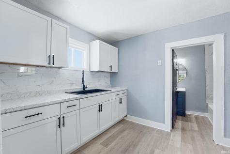 1721 W 4th Street Fort Wayne IN 46808