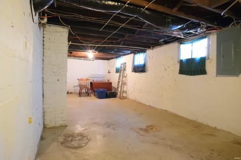 2446 N 14th Street Terre Haute IN 47804