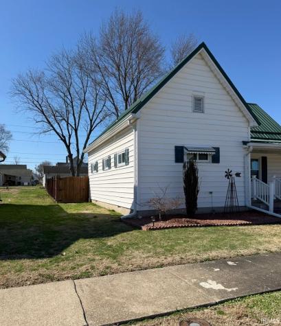 18 SE 6th Street Linton IN 47441