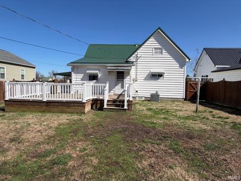 18 SE 6th Street Linton IN 47441