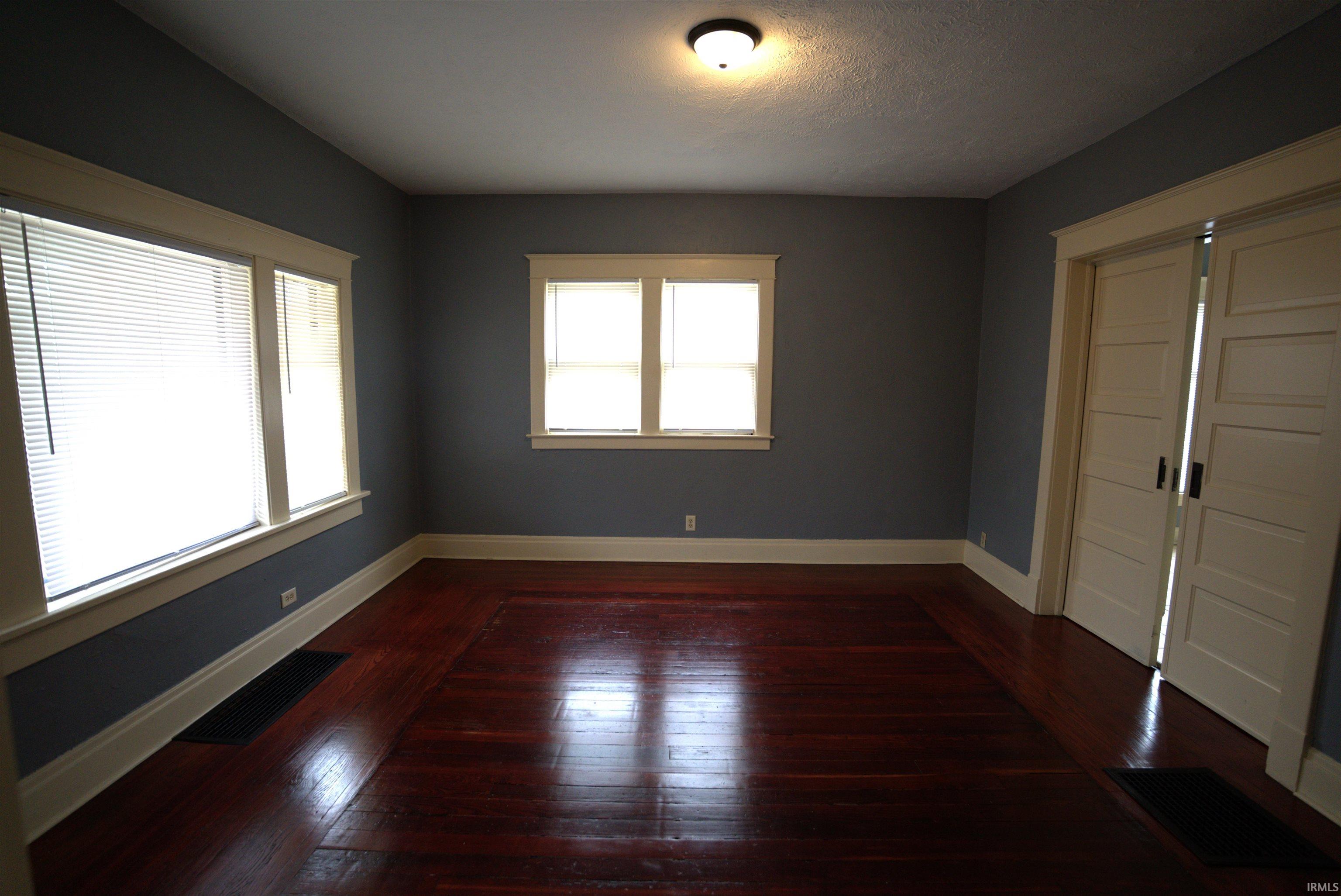 1004 W Lasalle Court South Bend IN 46616