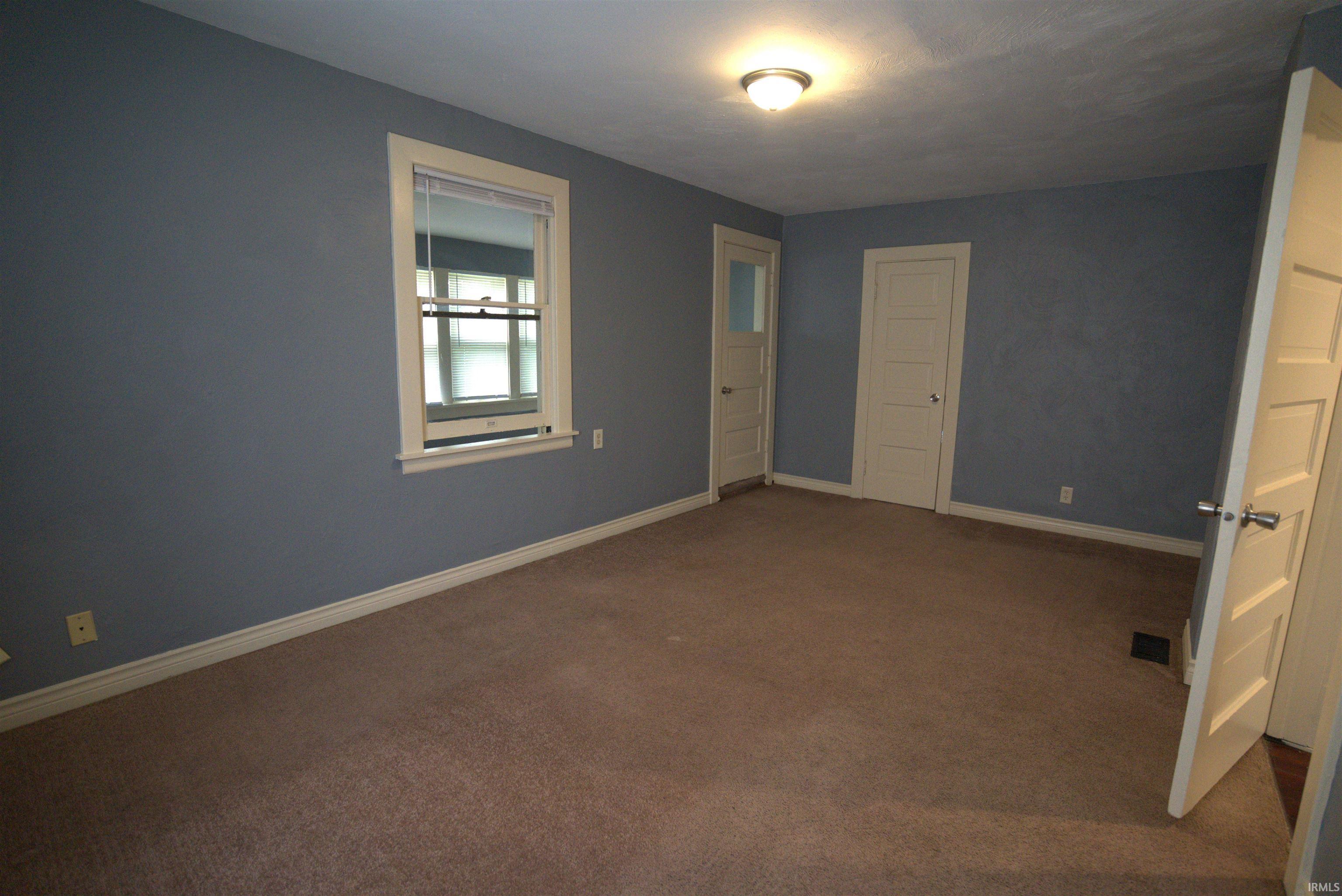 1004 W Lasalle Court South Bend IN 46616