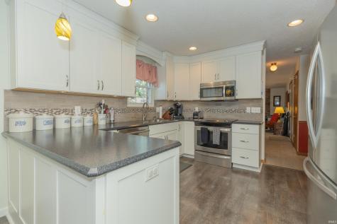 5635 Oak Ridge Drive Evansville IN 47711
