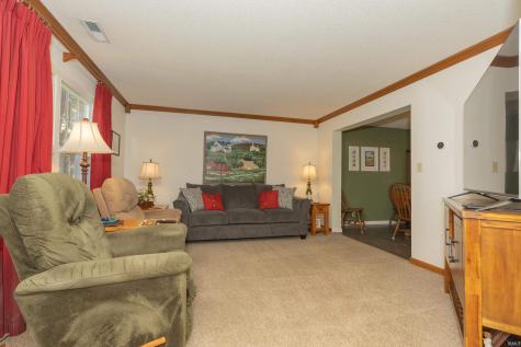 5635 Oak Ridge Drive Evansville IN 47711