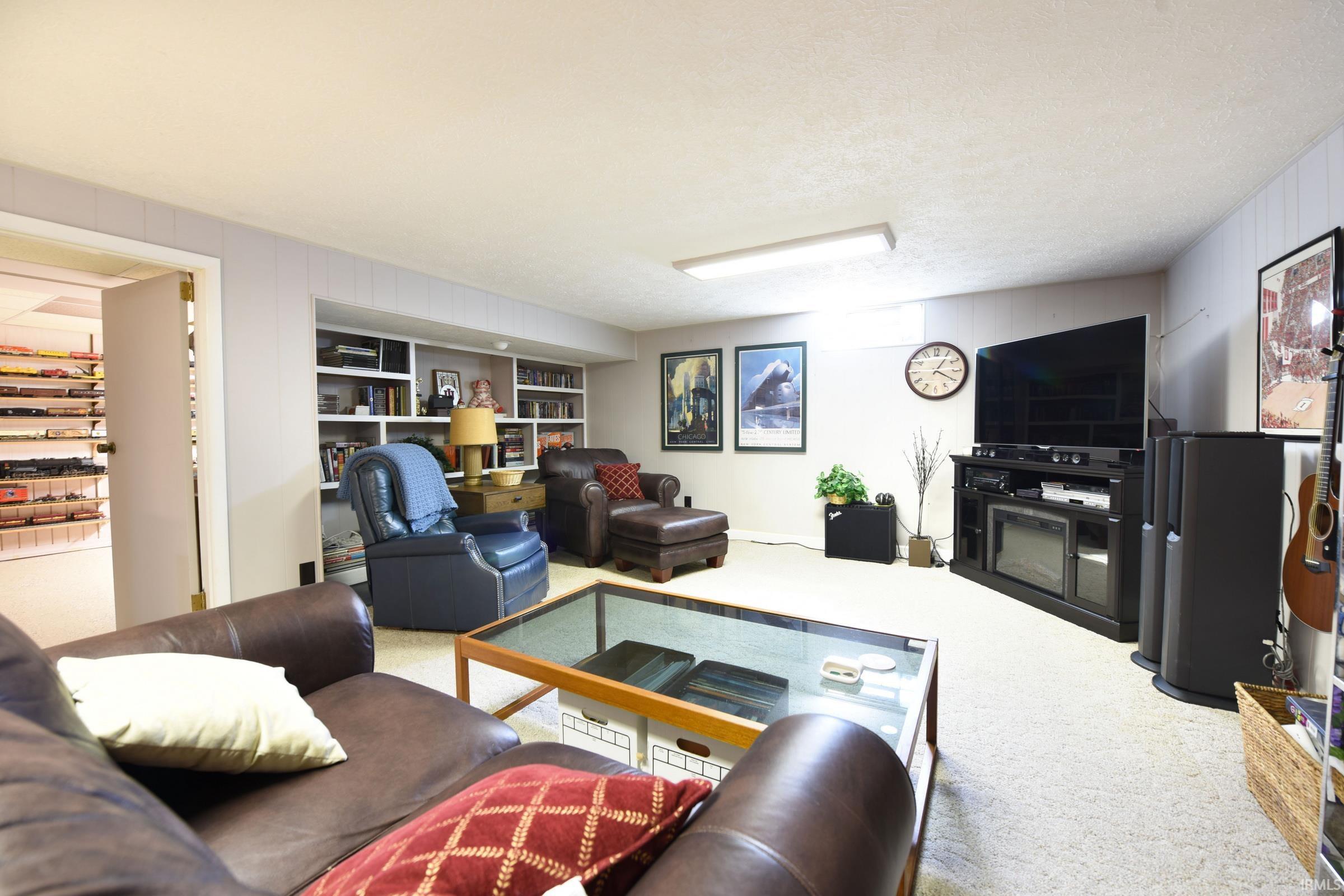 1306 Clayton Drive South Bend IN 46614