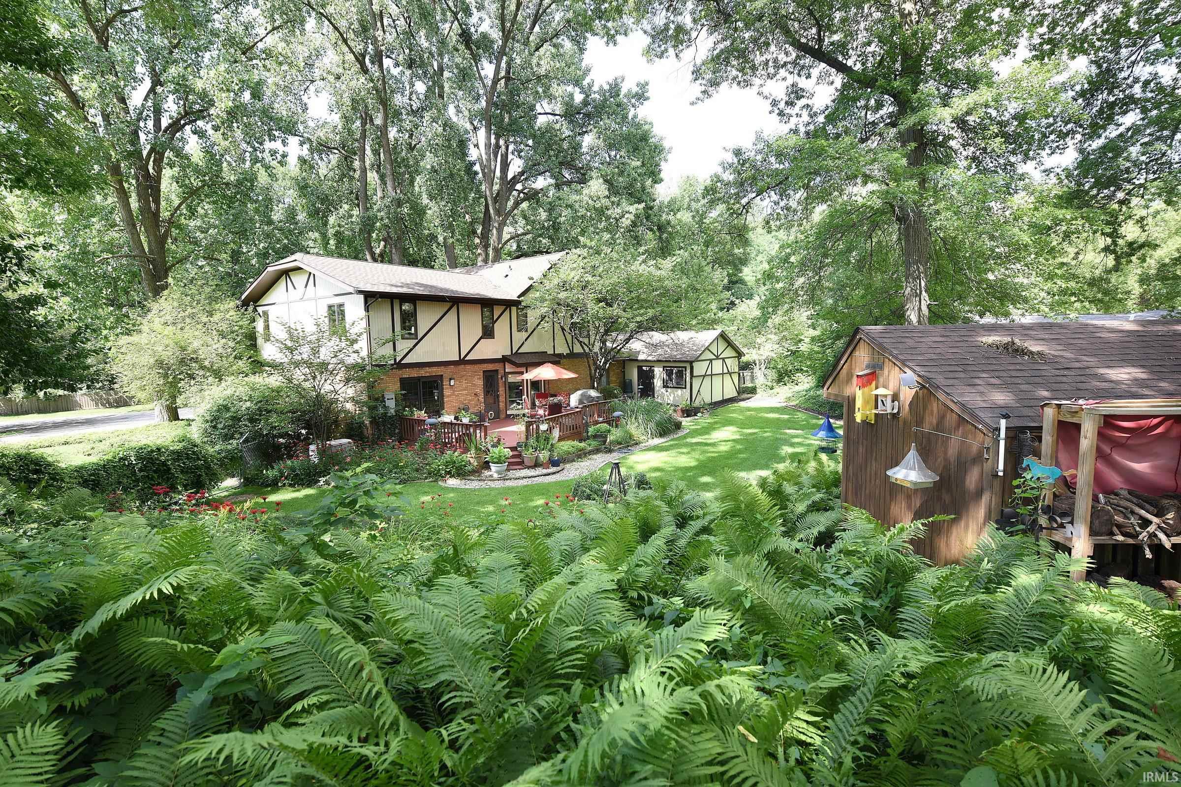 1306 Clayton Drive South Bend IN 46614