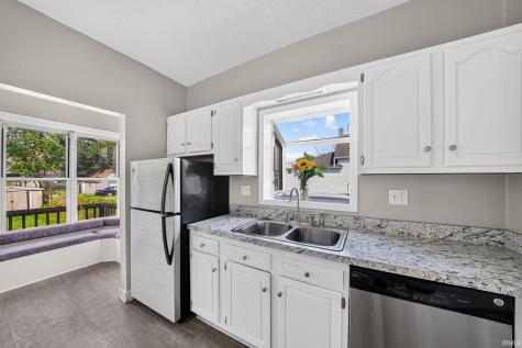 322 W 10th Street Mishawaka IN 46544