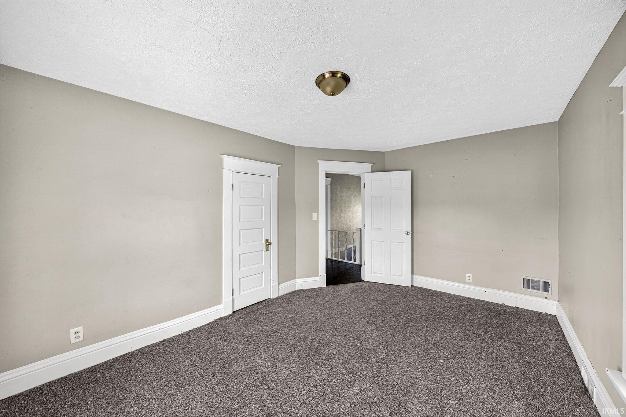 322 W 10th Street Mishawaka IN 46544