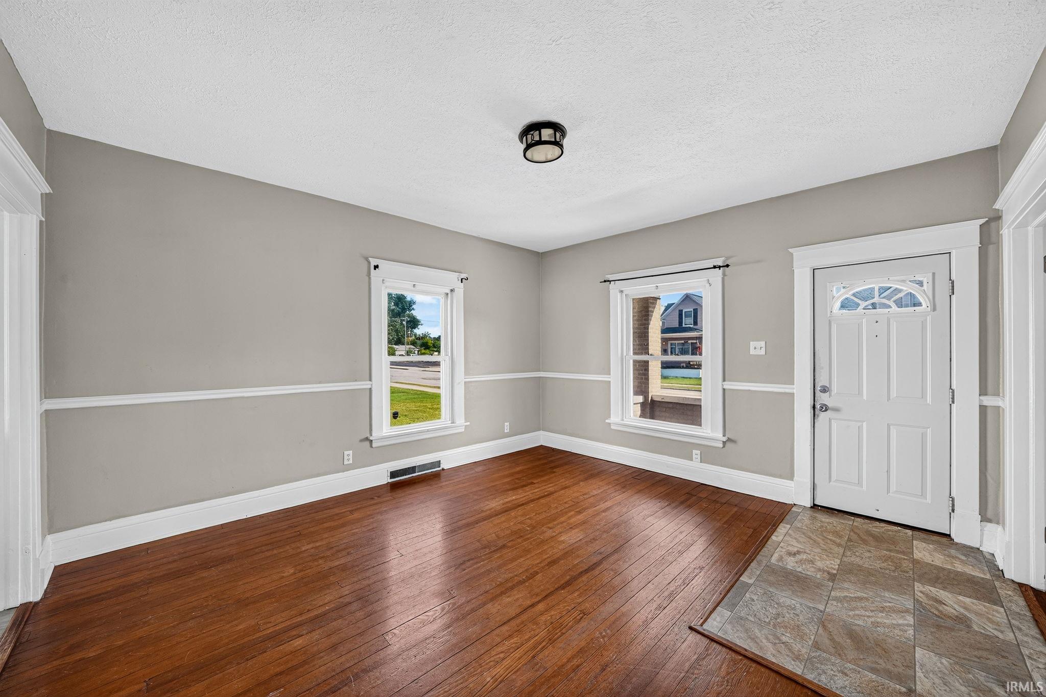 322 W 10th Street Mishawaka IN 46544