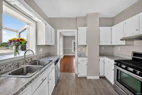 322 W 10th Street Mishawaka IN 46544