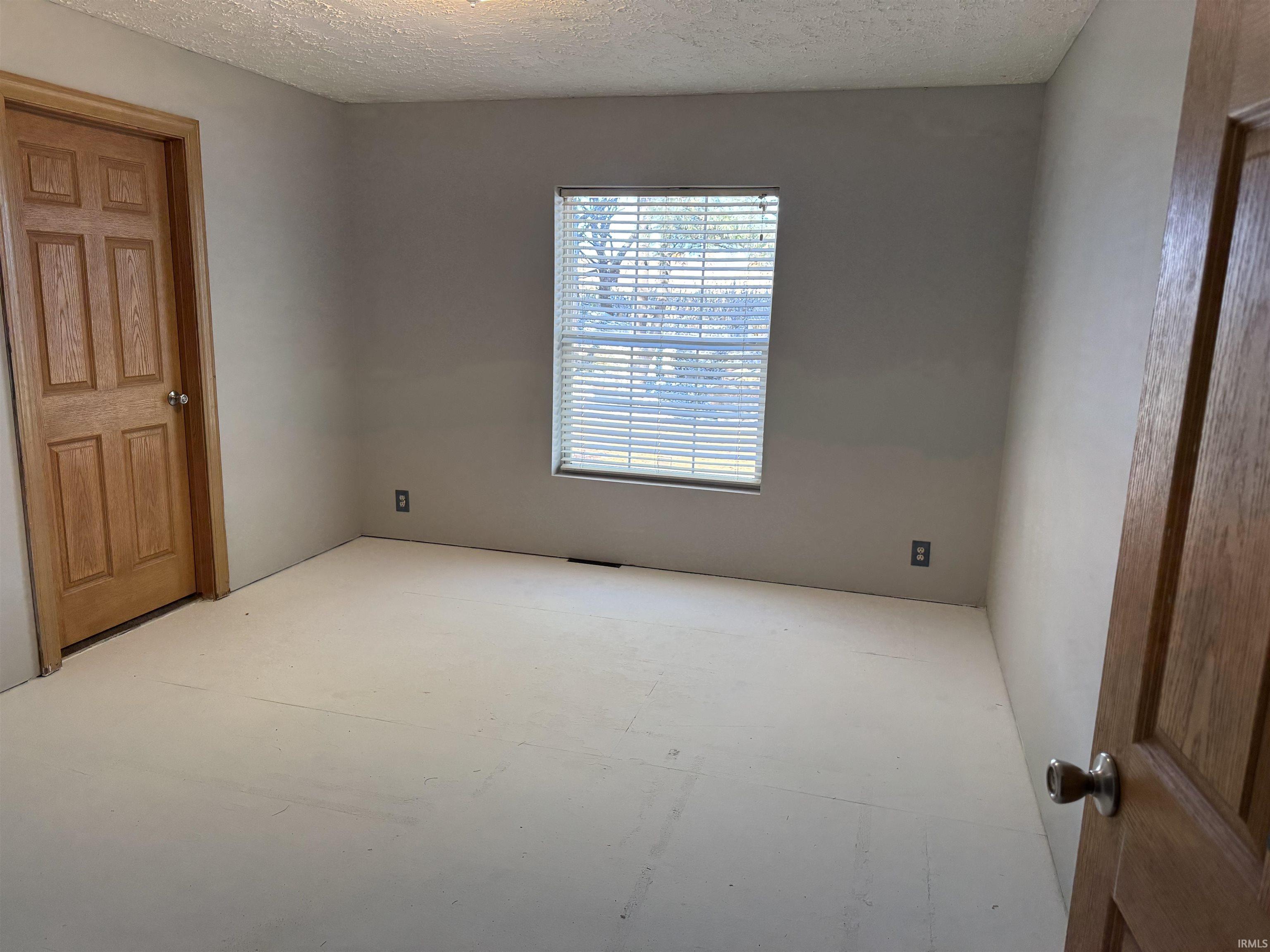 5226 E 700 North Road Rochester IN 46975