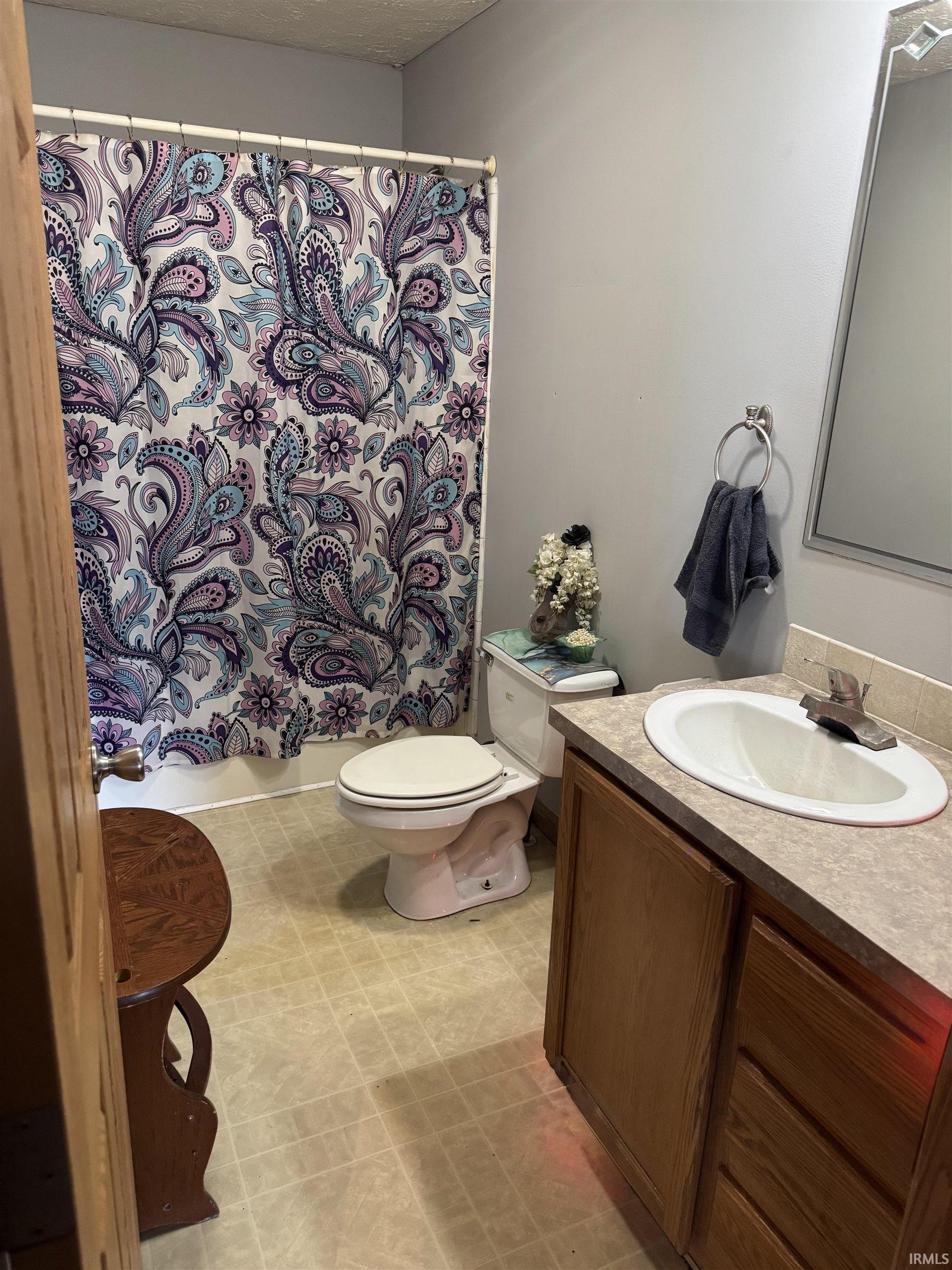 5226 E 700 North Road Rochester IN 46975