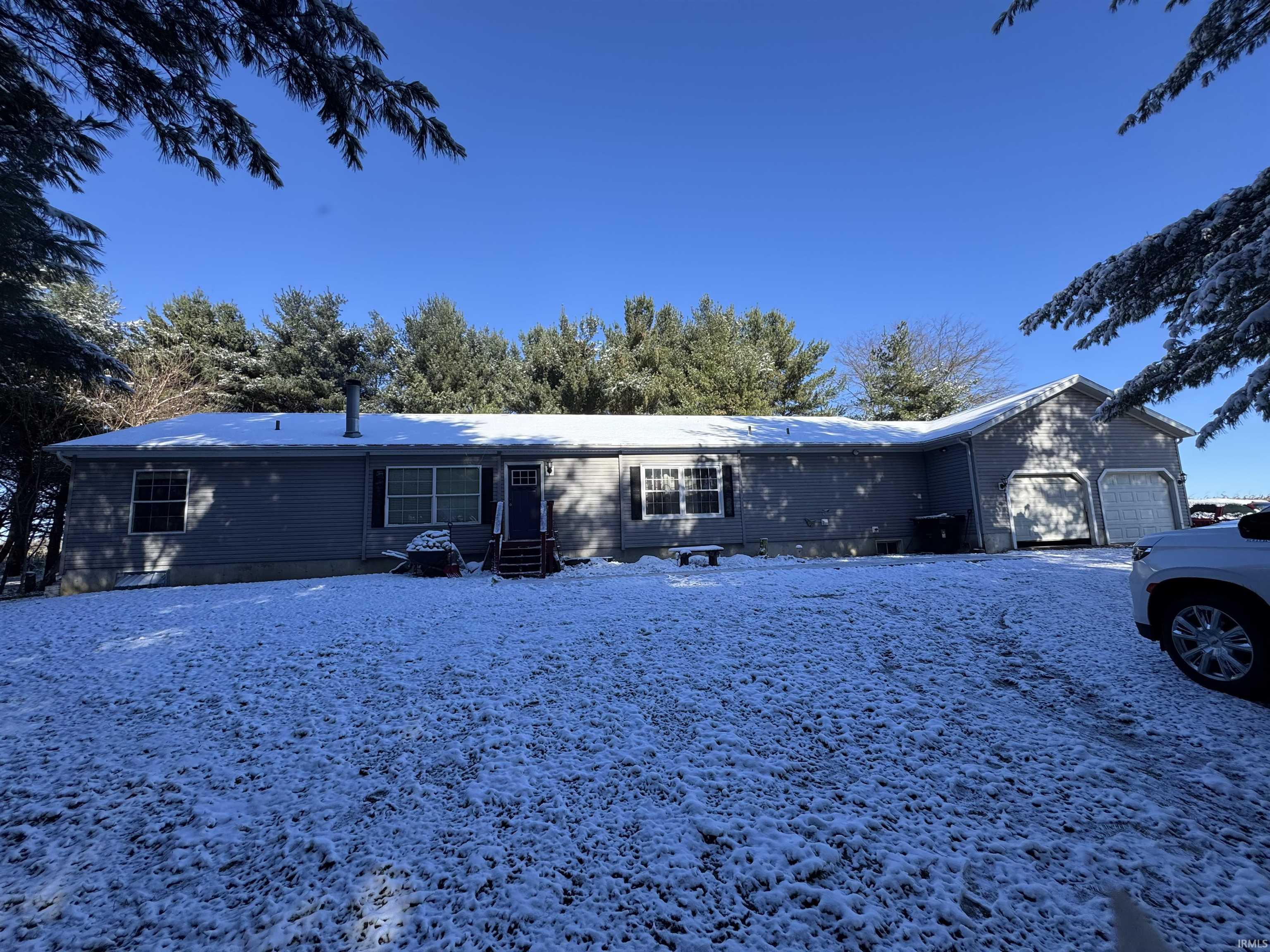 5226 E 700 North Road Rochester IN 46975