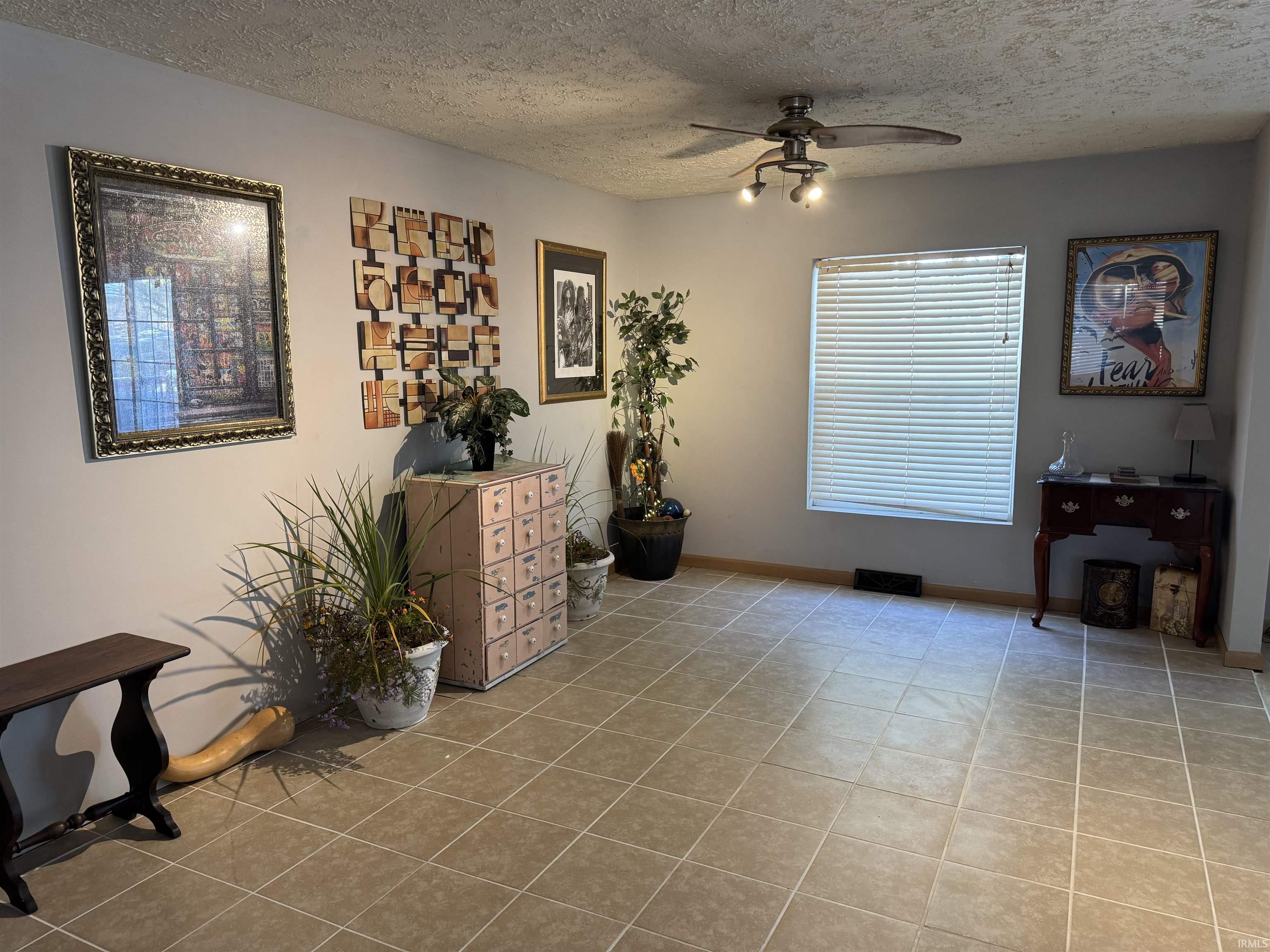 5226 E 700 North Road Rochester IN 46975