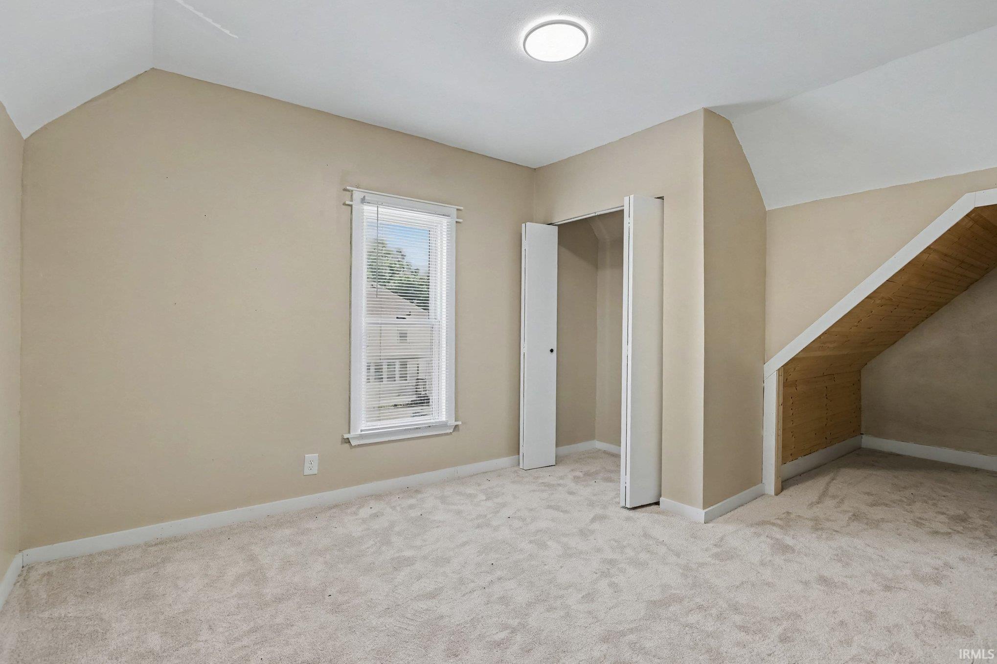 227 E 9th Street Mishawaka IN 46544