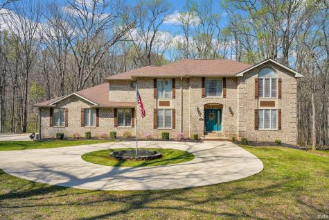 245 The Woods Bedford IN 47421