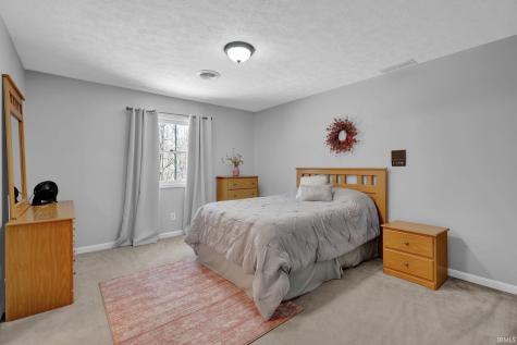 245 The Woods Bedford IN 47421