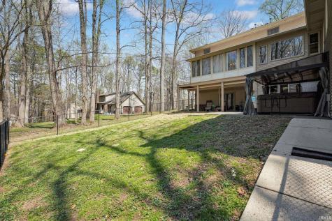 245 The Woods Bedford IN 47421