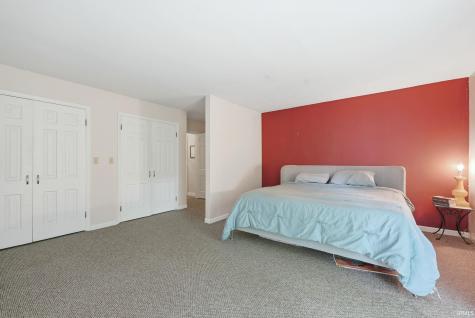 300 S Shady Lane Muncie IN 47304