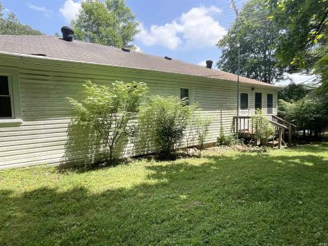 6190 North Drive Poland IN 47868