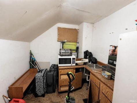 221 W Columbia Street Evansville IN 47710
