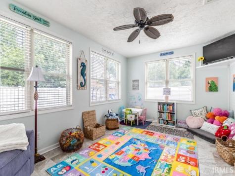 3212 Roselawn Drive Evansville IN 47711
