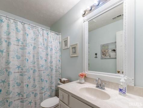 3212 Roselawn Drive Evansville IN 47711