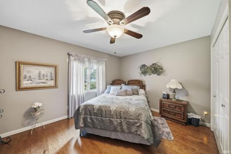 1919 Deer Trail Warsaw IN 46580