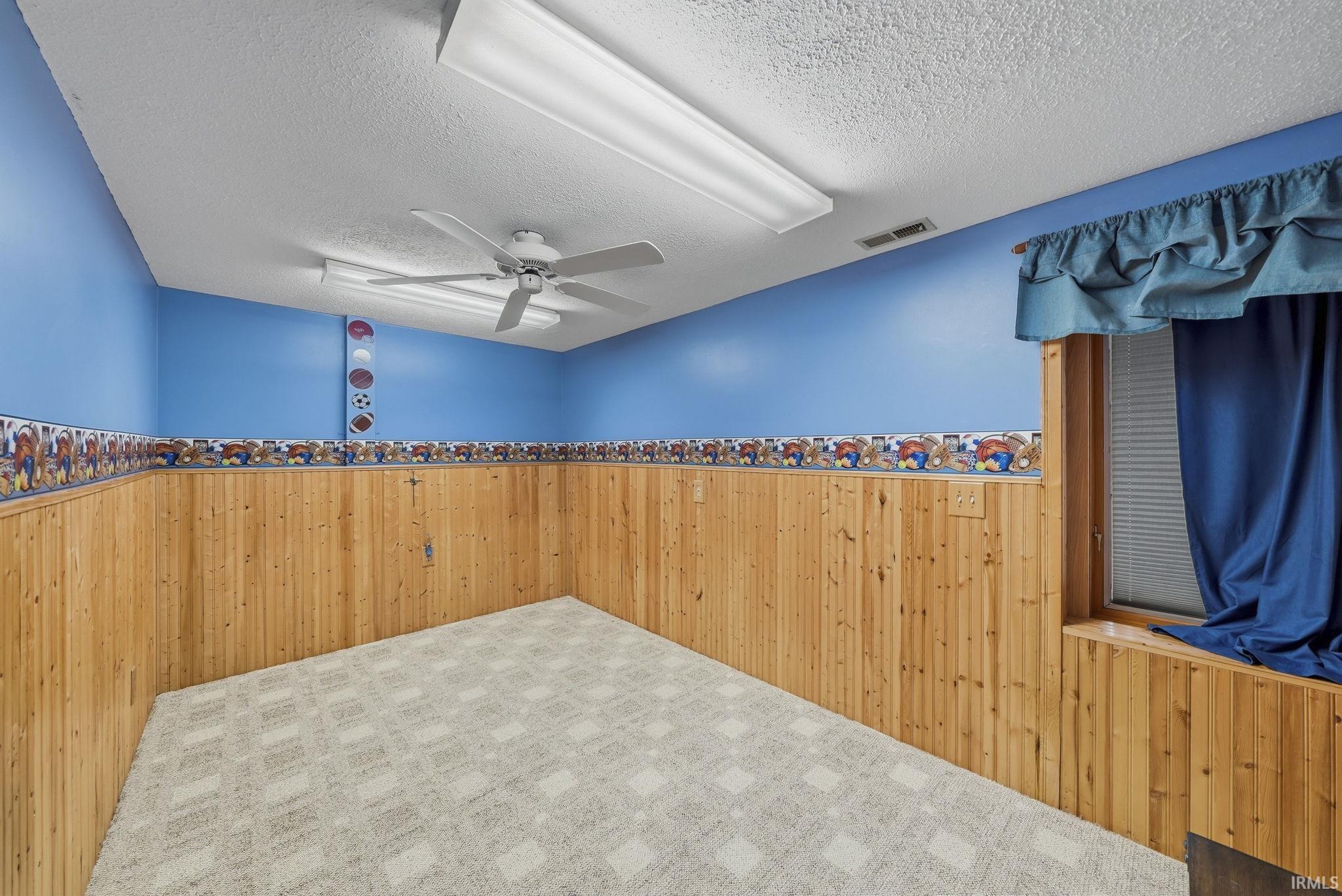 1919 Deer Trail Warsaw IN 46580