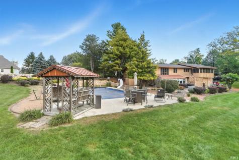 1919 Deer Trail Warsaw IN 46580