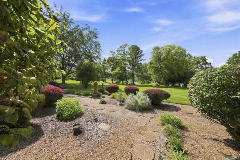 1919 Deer Trail Warsaw IN 46580