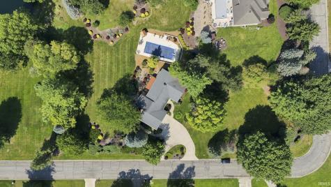 1919 Deer Trail Warsaw IN 46580